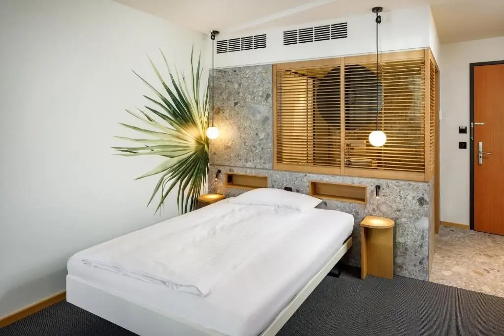 Alpha Single room