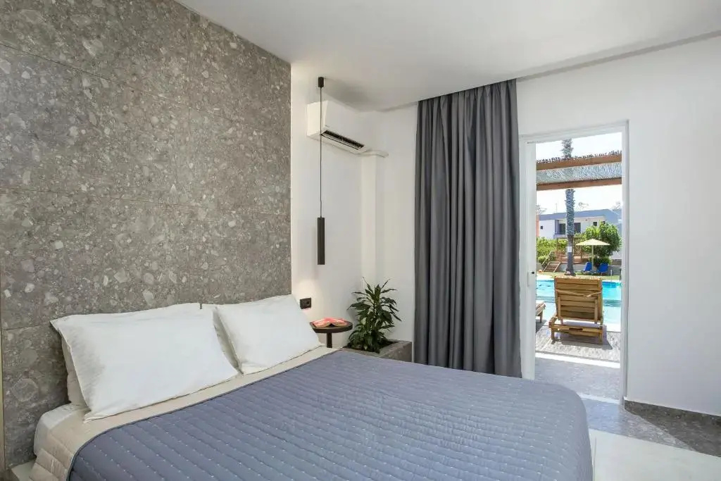 Suite with balcony