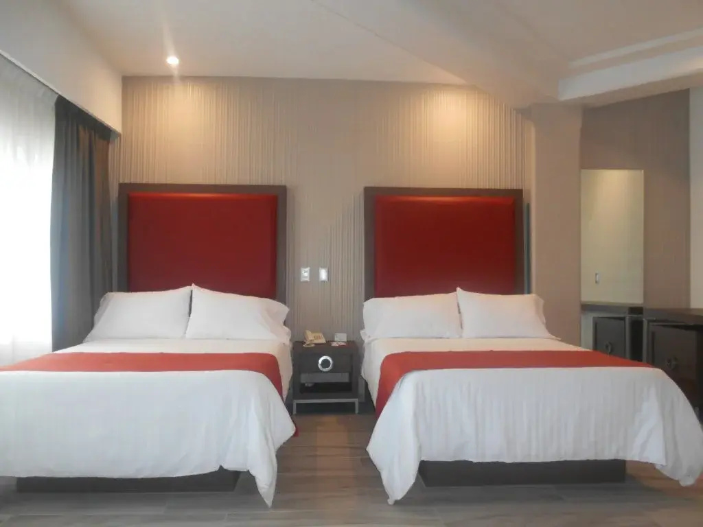 Quadruple Suite