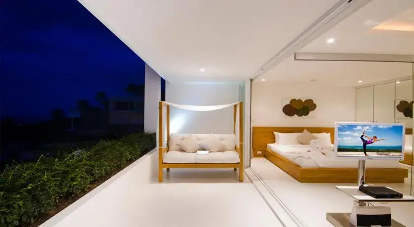 1 Bedroom Double Apartment with ocean view (full double bed)
