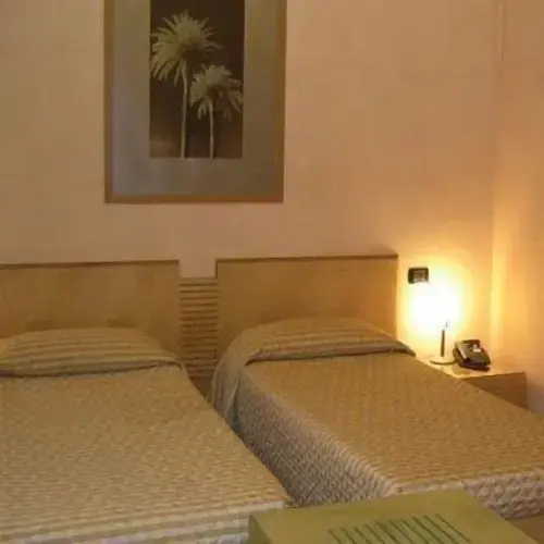 Double room (twin beds)