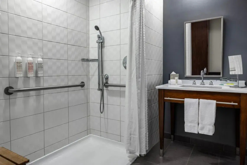 Le Meridien Atlanta Perimeter by Marriott - Chambres