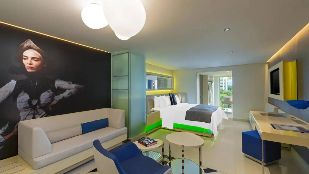 Spectacular Double room with city view (full double bed)