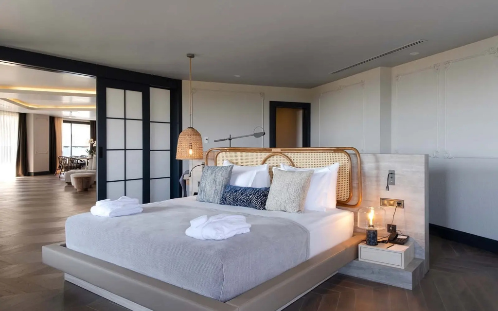Unique Suite