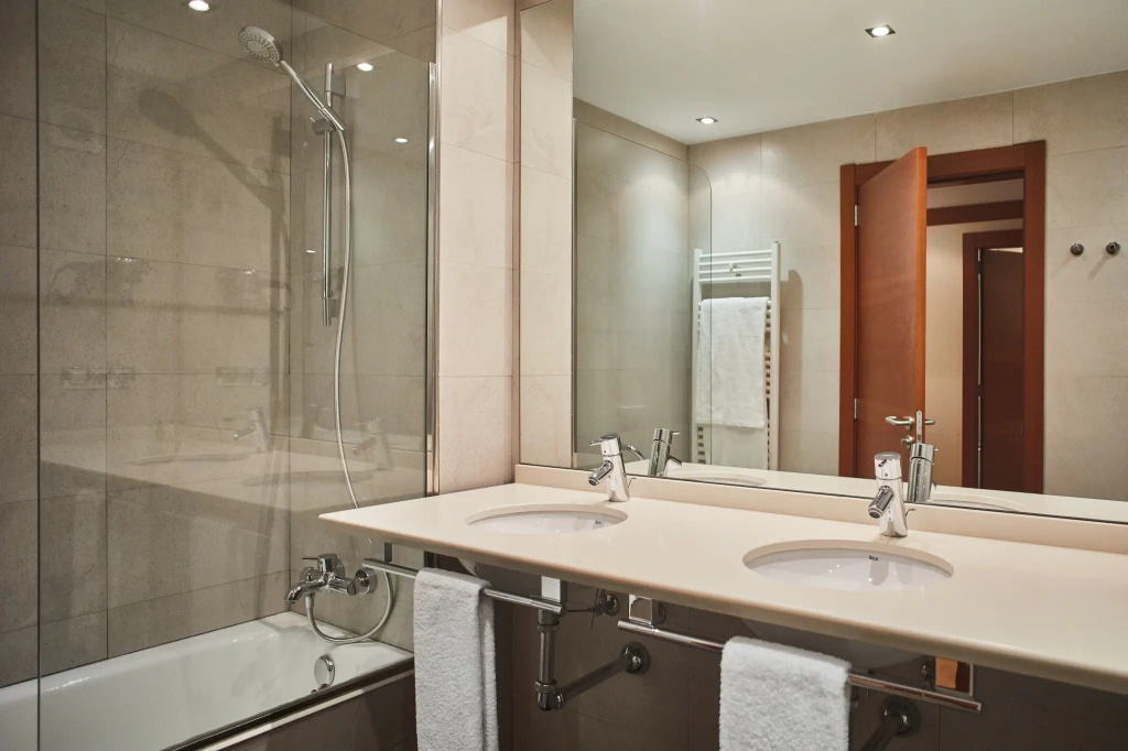 Hotel Silken Ciudad Gijon - Chambres
