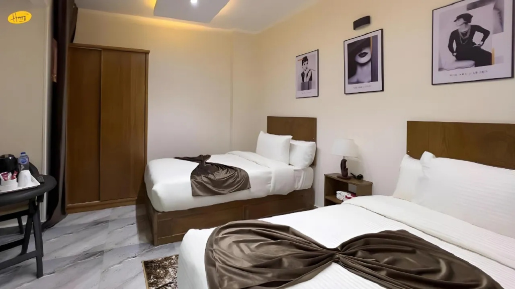 Basic Triple room