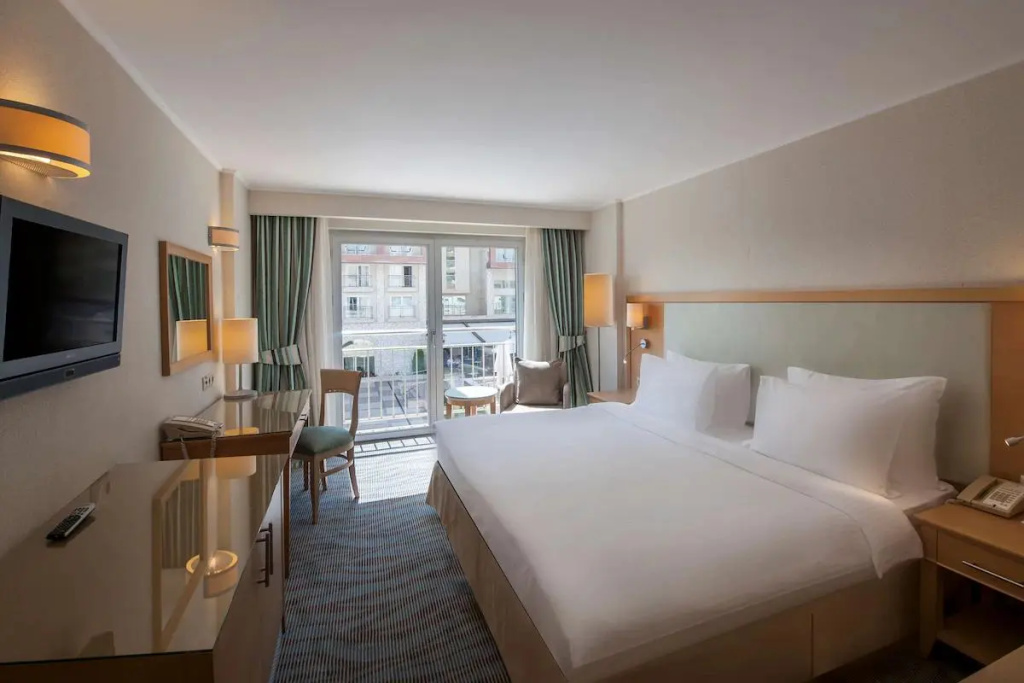 Standard Double room (full double bed)