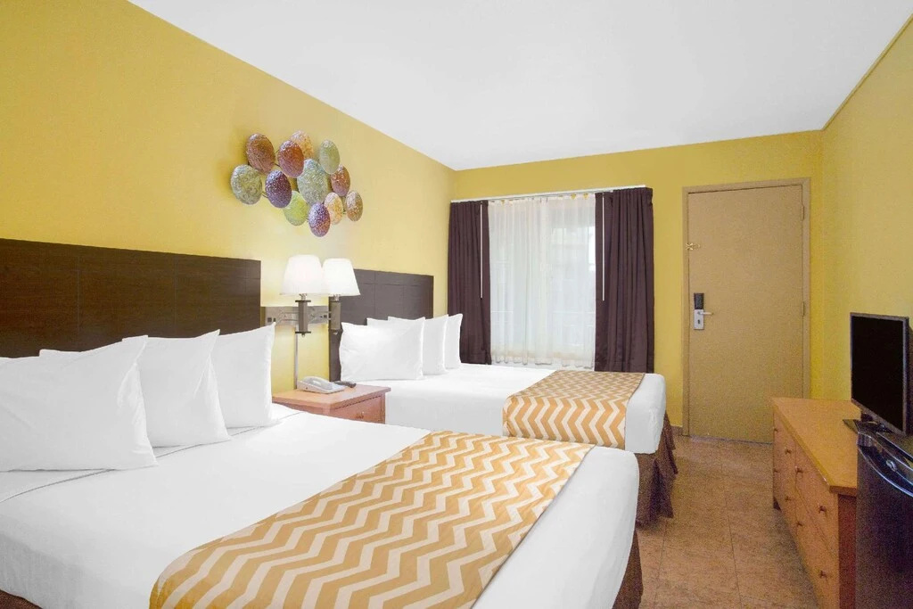 Superior Quadruple room