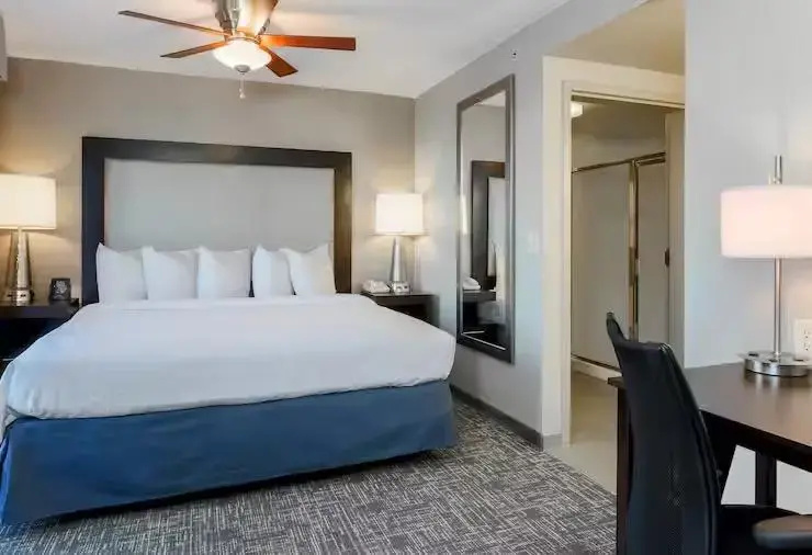 Homewood Suites Southwind - Hacks Cross - Chambres