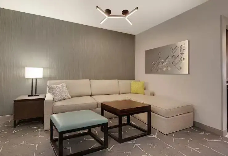 Embassy Suites by Hilton Atlanta Perimeter Center - Chambres