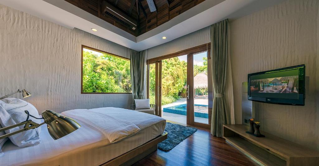 Hideaway Beach Resort & Spa