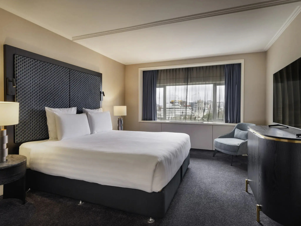 Double Junior Suite (full double bed)
