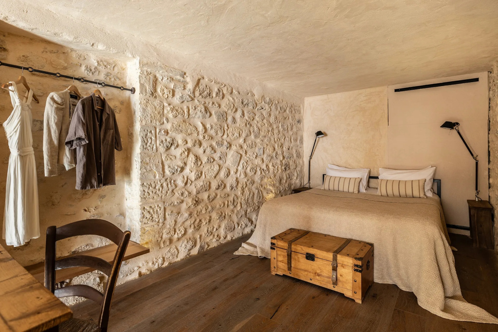 Swim Up (Ground Floor) Double with Heated Private Pool Suite (full double bed)