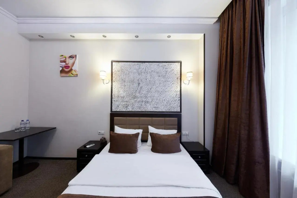 Loro Hotel