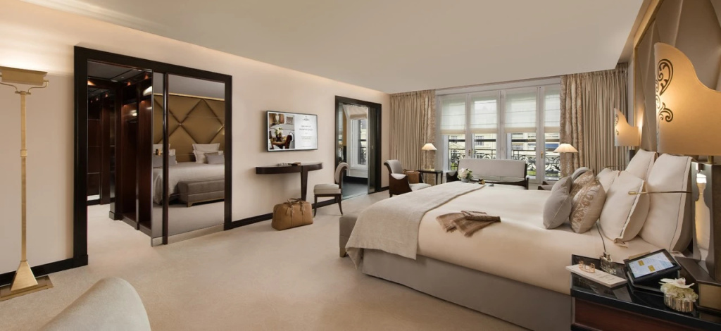 Hôtel Barrière Fouquet's Paris 81