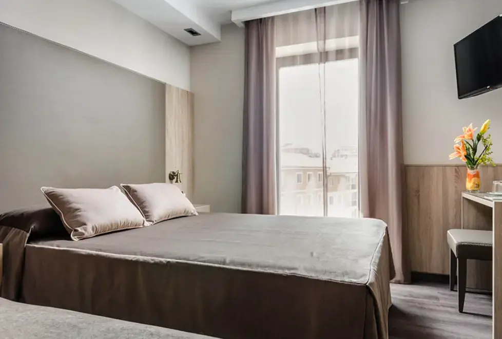 Single room (full double bed)