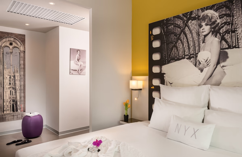 Heaven Double Suite (full double bed)
