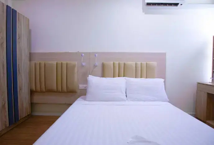 Standard Double room (full double bed)