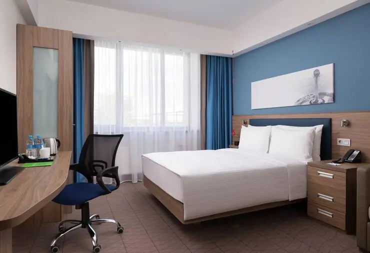 Hampton by Hilton Astana Triumphal Arch - Tap to explore photos