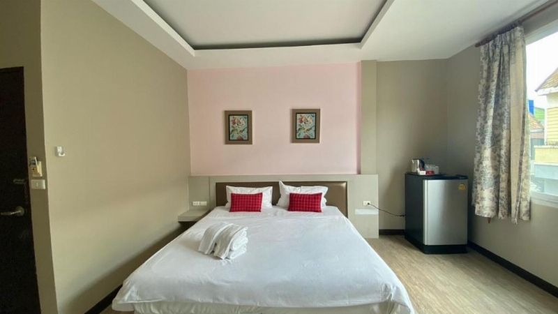 Двухместная студия Deluxe двуспальная кровать в The Blue Pearl Kata Hotel
