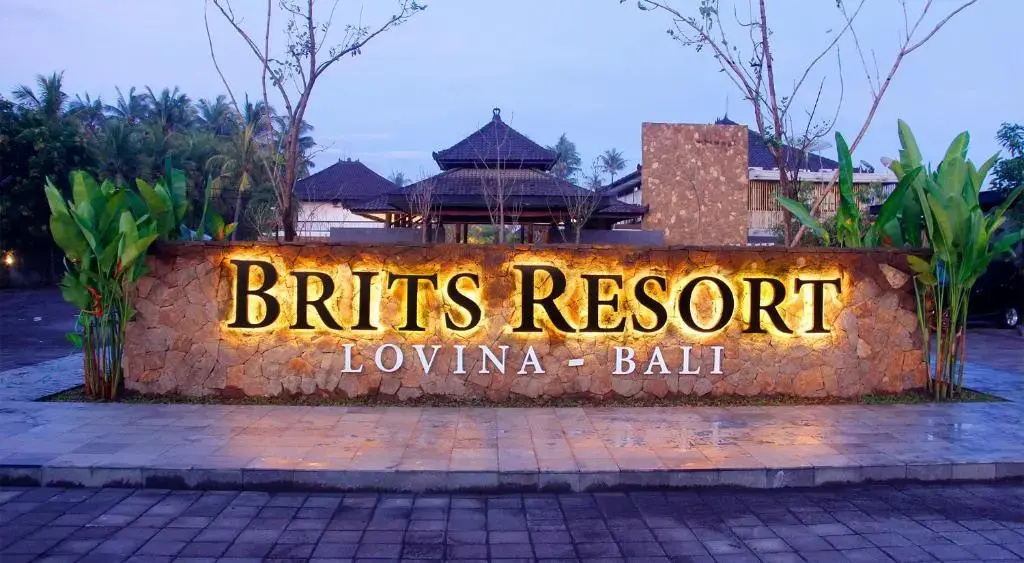Отель Brits Resort Lovina — фото