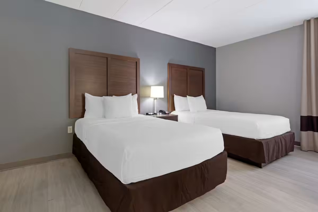 Clarion Hotel & Suites BWI Airport North - Chambres