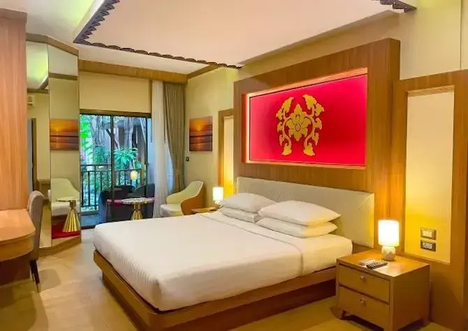 Deluxe Pool Front Double room (full double bed)