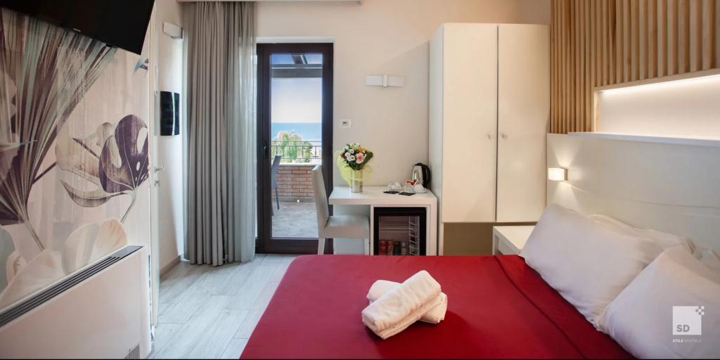 Classic Double room with sea view (full double bed)