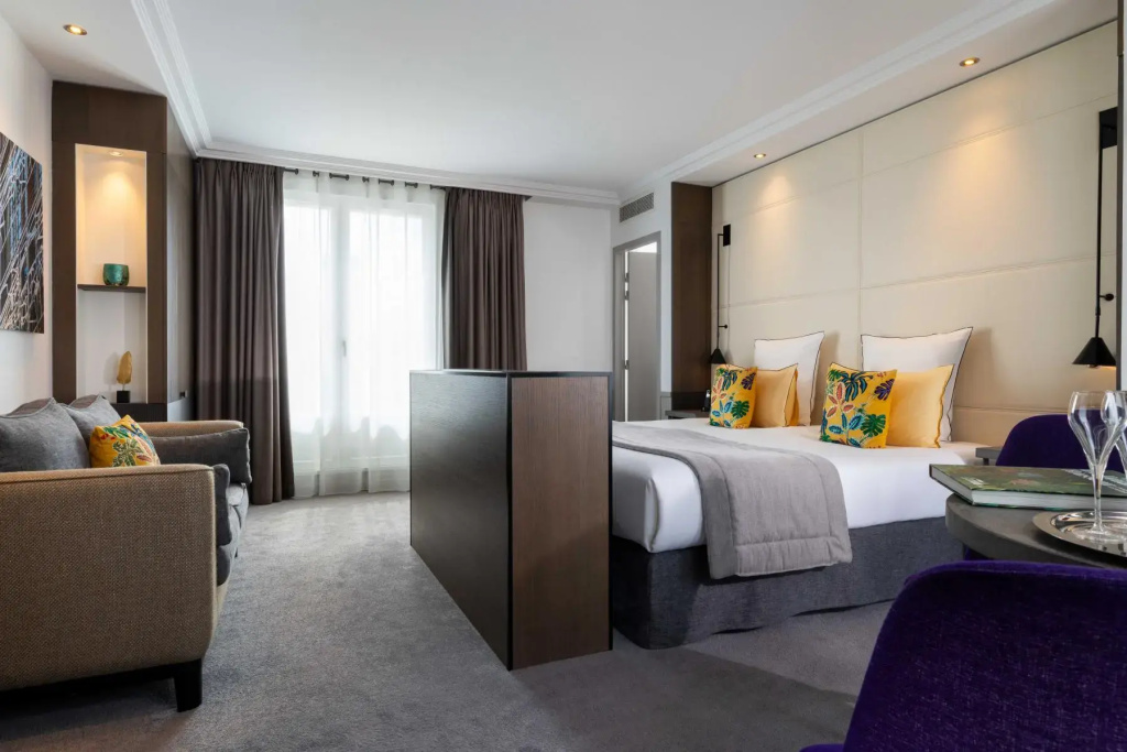 Double Junior Suite (full double bed)