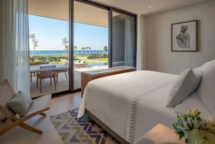 With Private Pool Double Cabana seafront (full double bed)