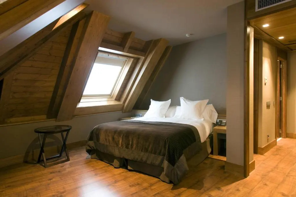 Hotel Val De Neu - Chambres