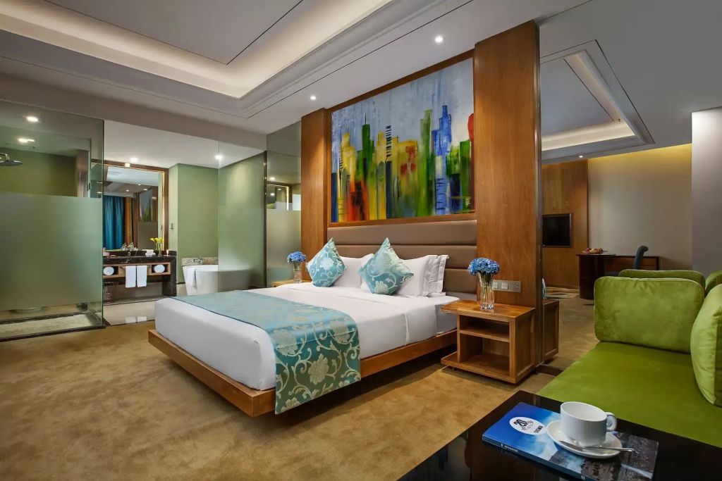 Business Smoking Double room (full double bed)
