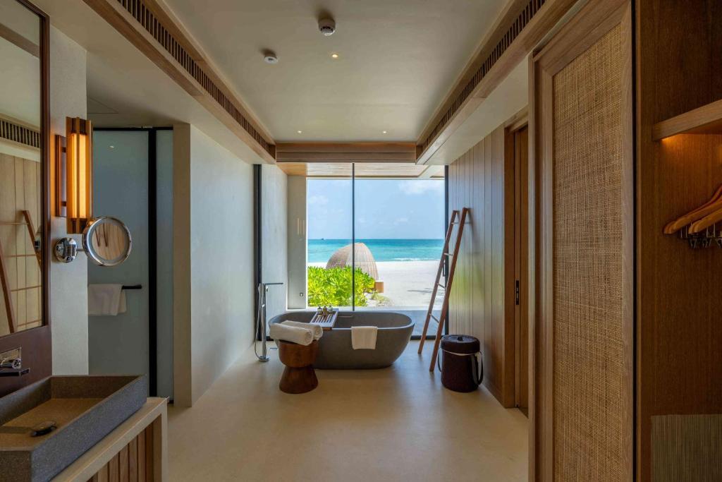 Kuda Villingili Resort Maldives