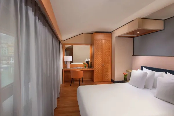 Double Suite with view (full double bed)