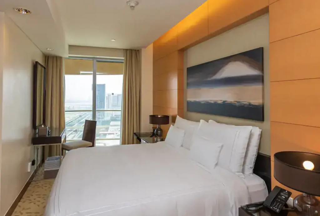 1 Bedroom Large Double Apartment (full double bed)