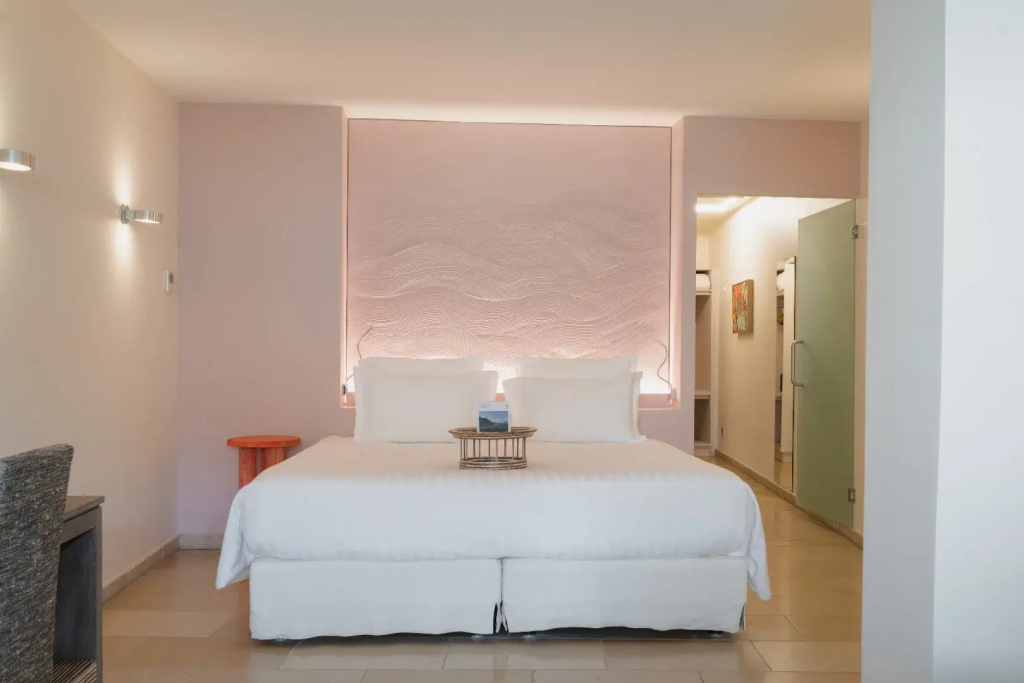 Classic Double room (full double bed)