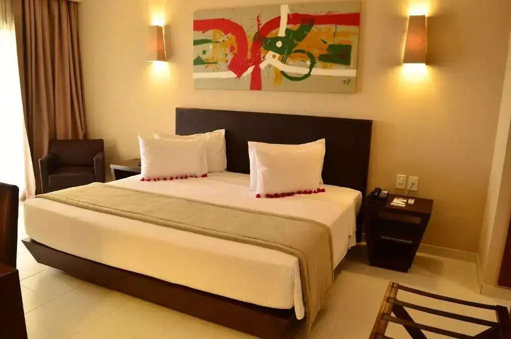 Double Suite (full double bed)