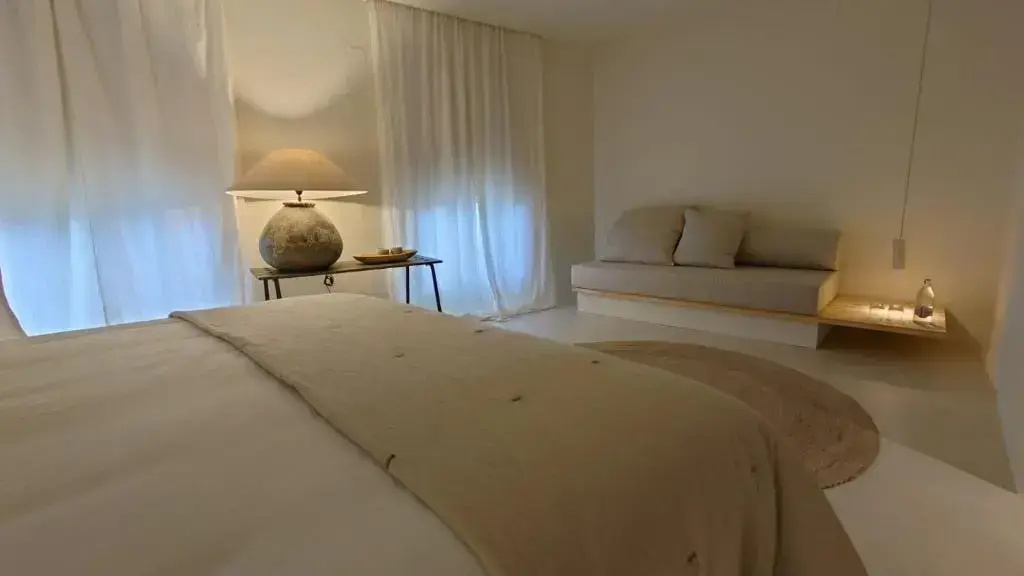 Mallorca Deluxe Double room (full double bed)