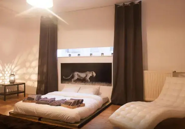 Deluxe Double room (full double bed)