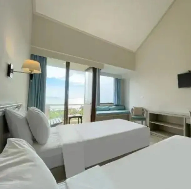 Двухместный номер Superior с видом на сад двуспальная кровать в Pinnacle Grand Jomtien Resort and Beach Club
