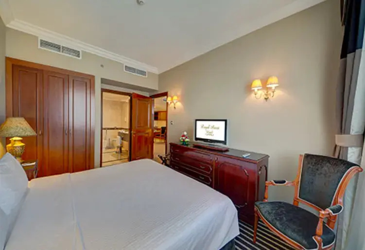 Royal Ascot Hotel