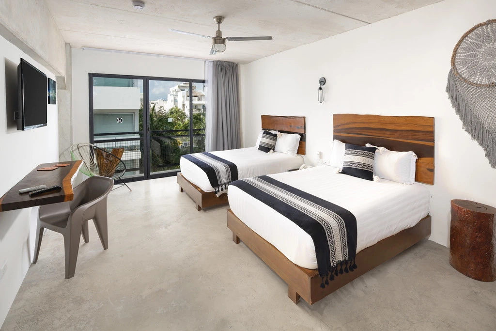 Deluxe Double room (twin beds)