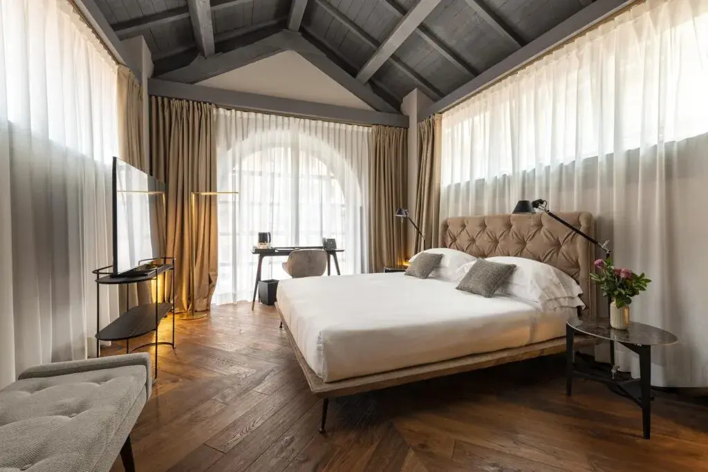 Deluxe Experience Double room (full double bed)
