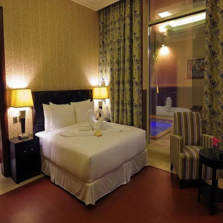 Superior Double Suite (full double bed)