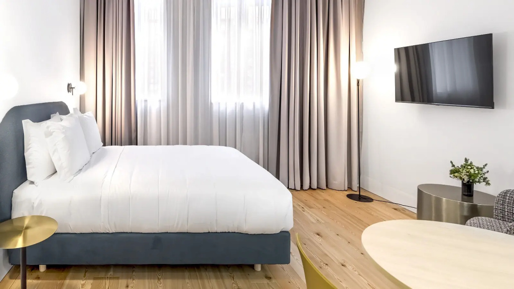 Double Studio (full double bed)