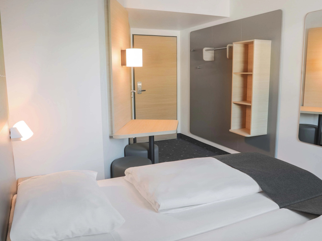 Double room (twin beds)