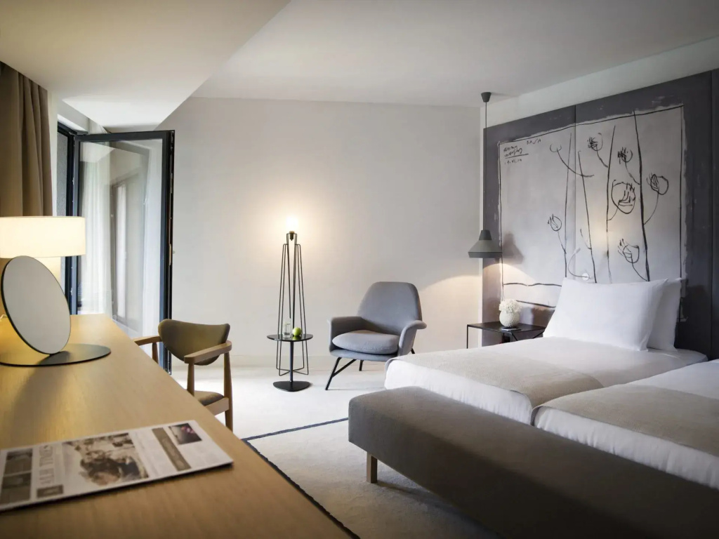 Executive Double Suite (full double bed)