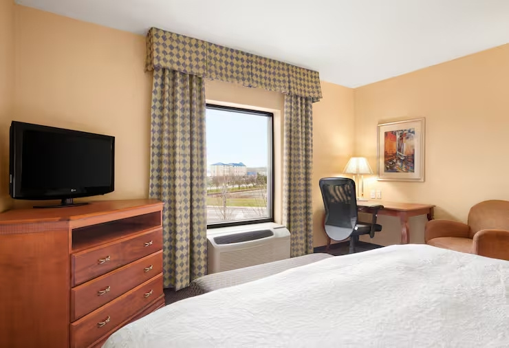 Accessible Hearing Double room (full double bed)