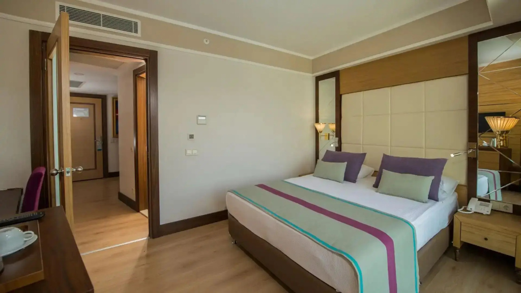 Family with 1 Bathroom room