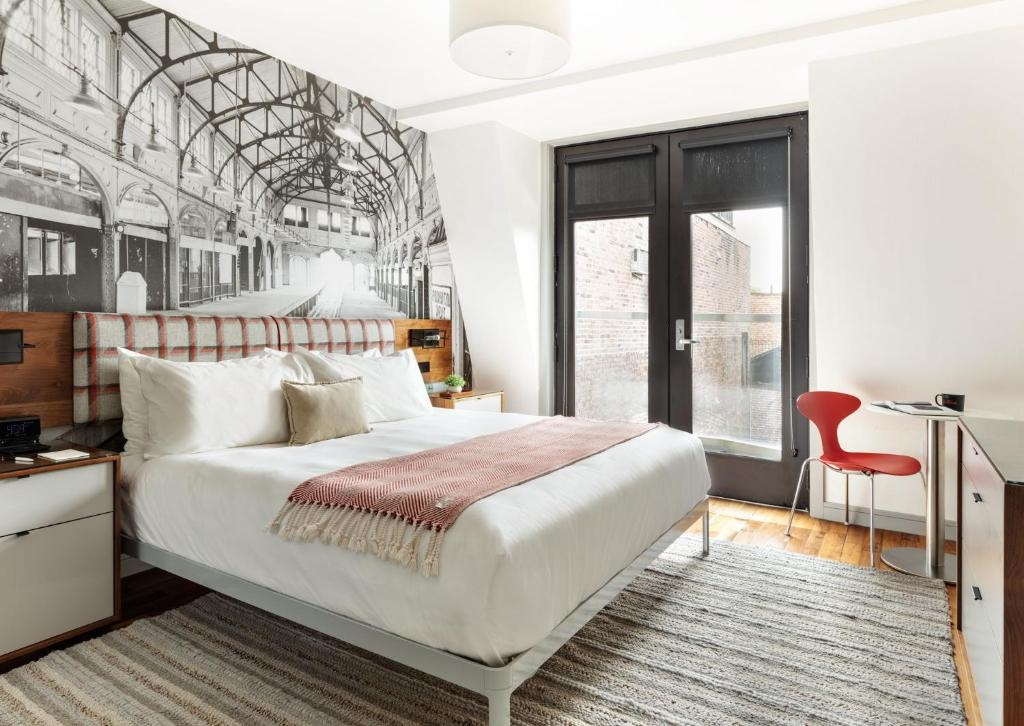 1 Bedroom Double Suite (full double bed)